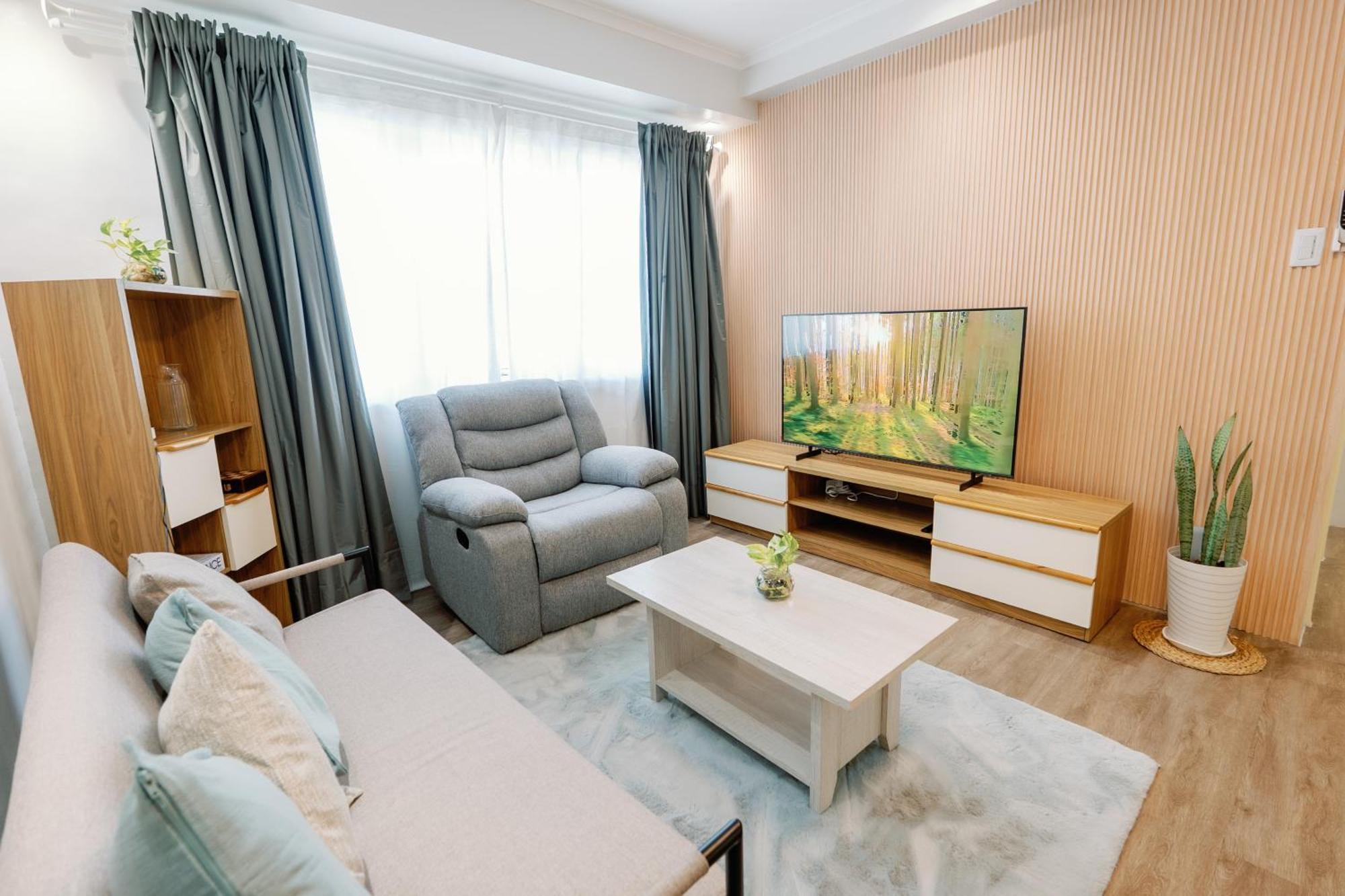 Cozy 2-Bedroom At South Of Market Soma Bgc Near Sm Aura, Market! Market! & Bonifacio High Street Taguig Esterno foto