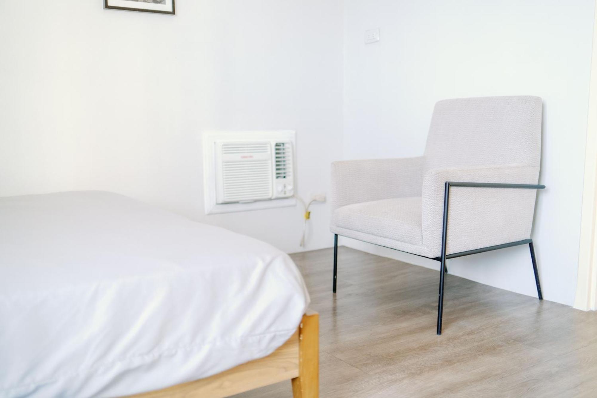 Cozy 2-Bedroom At South Of Market Soma Bgc Near Sm Aura, Market! Market! & Bonifacio High Street Taguig Esterno foto